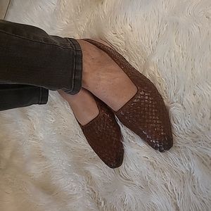 Brown woven Sandals. Made in Brazil